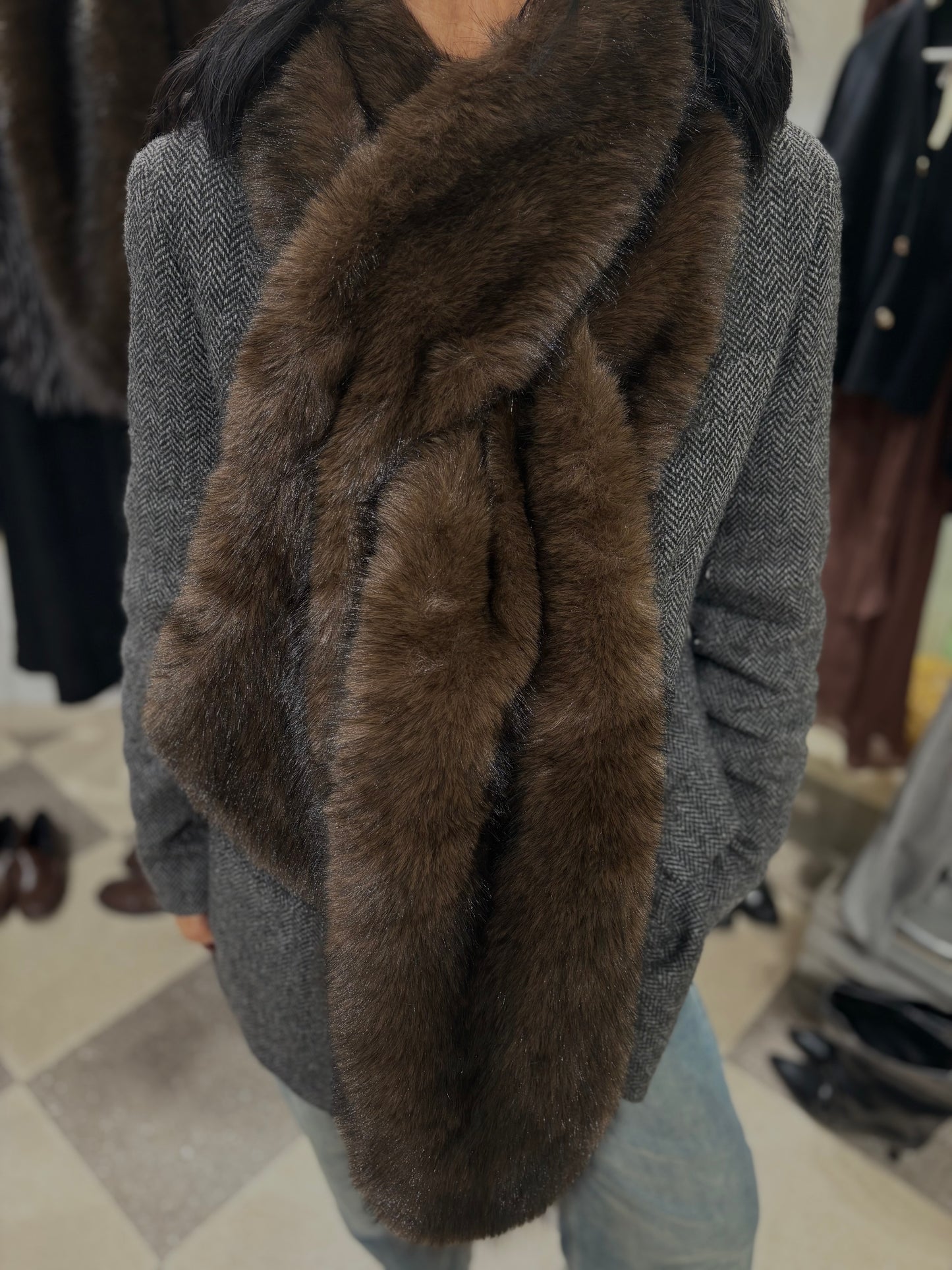 Collo in eco pelliccia