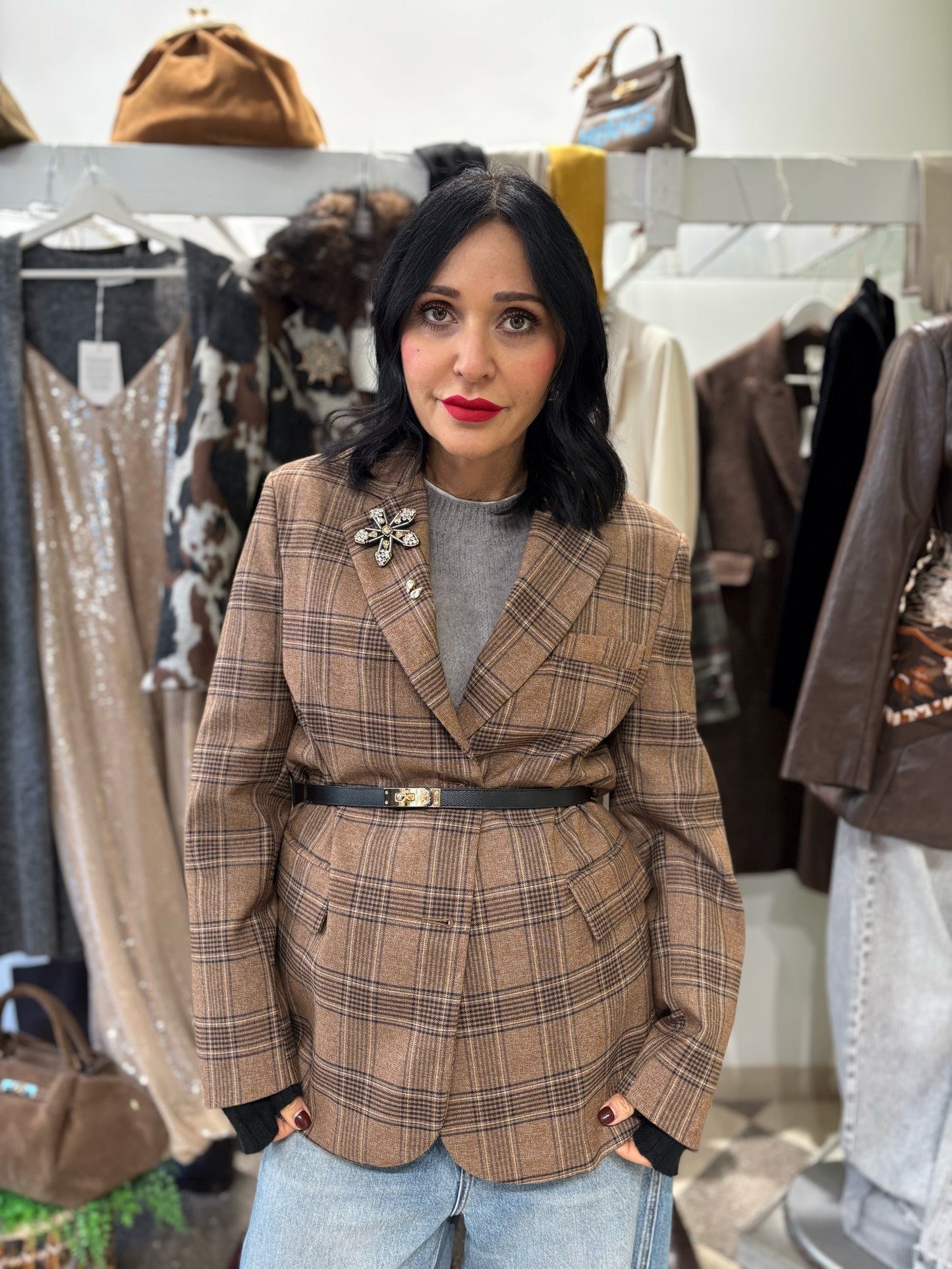 Motel blazer check con spille