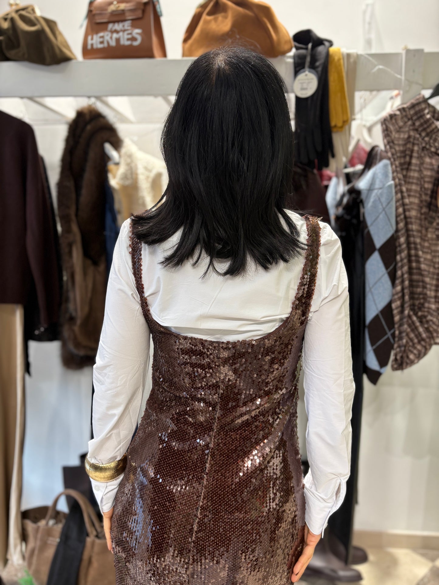 Abito longuette con paillettes marroni