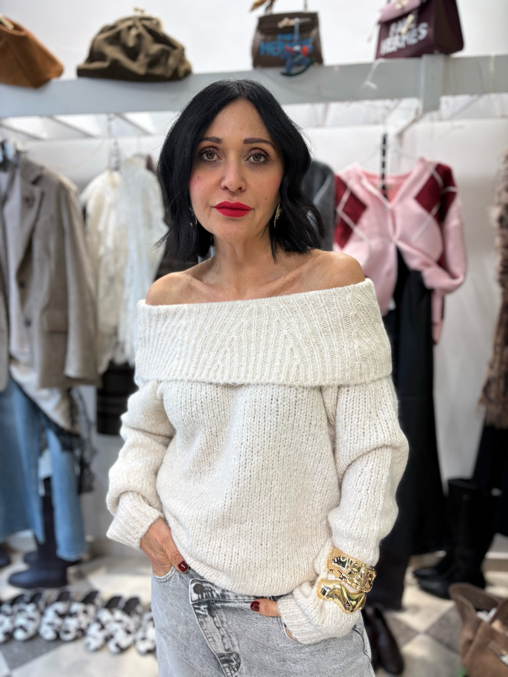 Motel maglione spalle scese