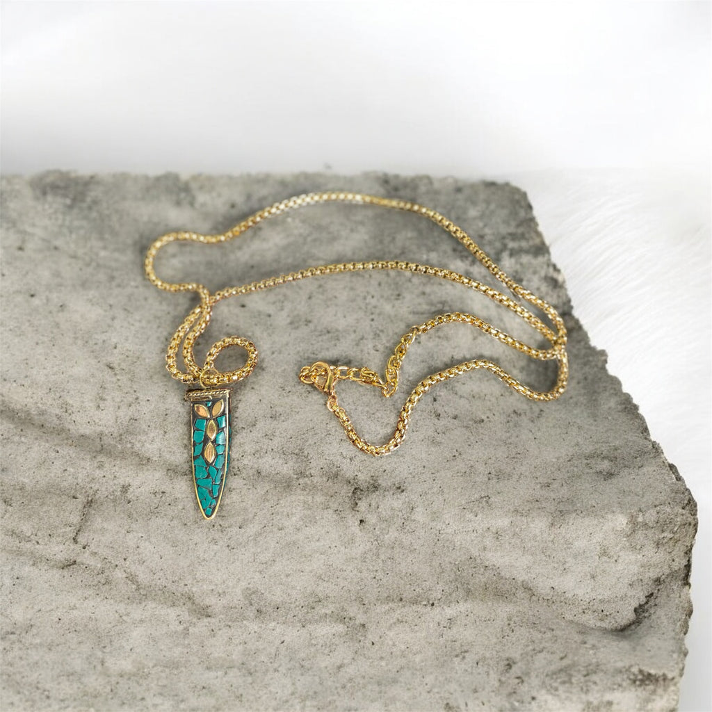 Corno emerald green con catena maglia box.