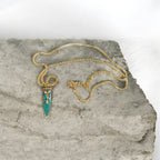 Corno emerald green con catena maglia box.