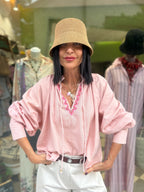 Blusa con dettaglio ricamato con perline sul collo