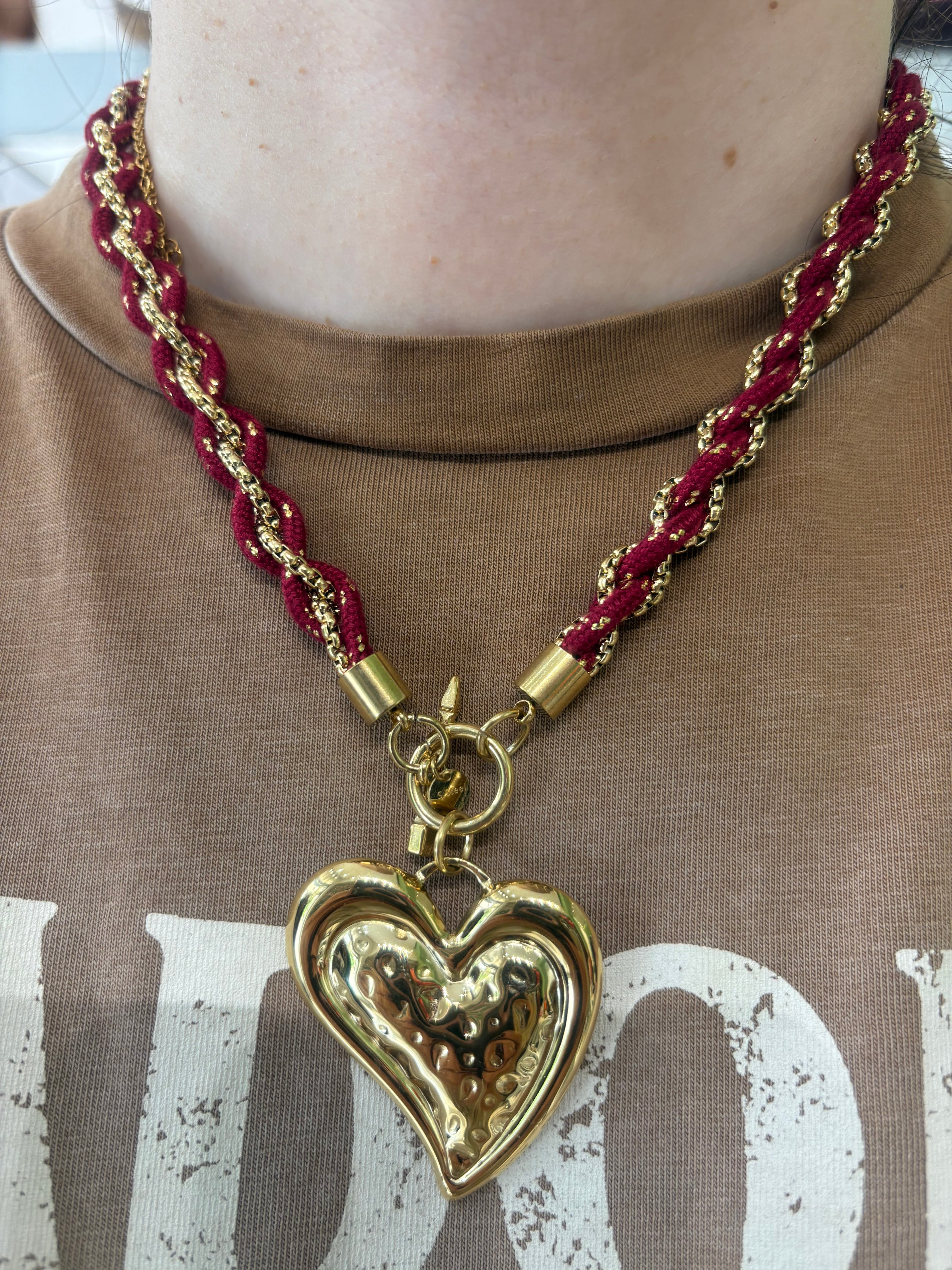Collana cuore intrecciato rosso