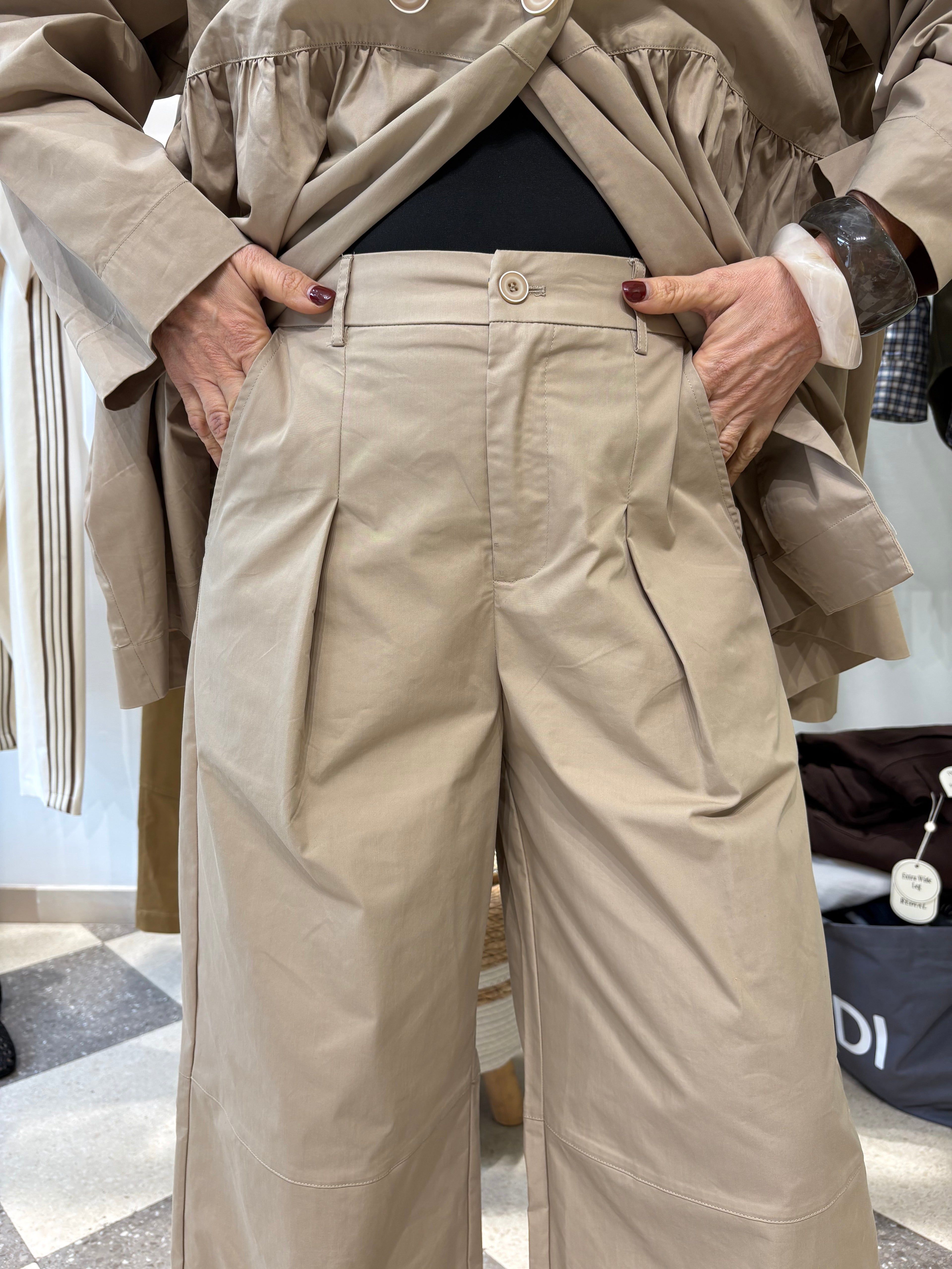 Coordinato Beige Doppiopetto con Pantalone cropped