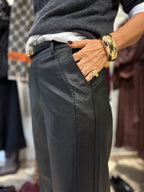 Pantalone in ecopelle effetto vintage