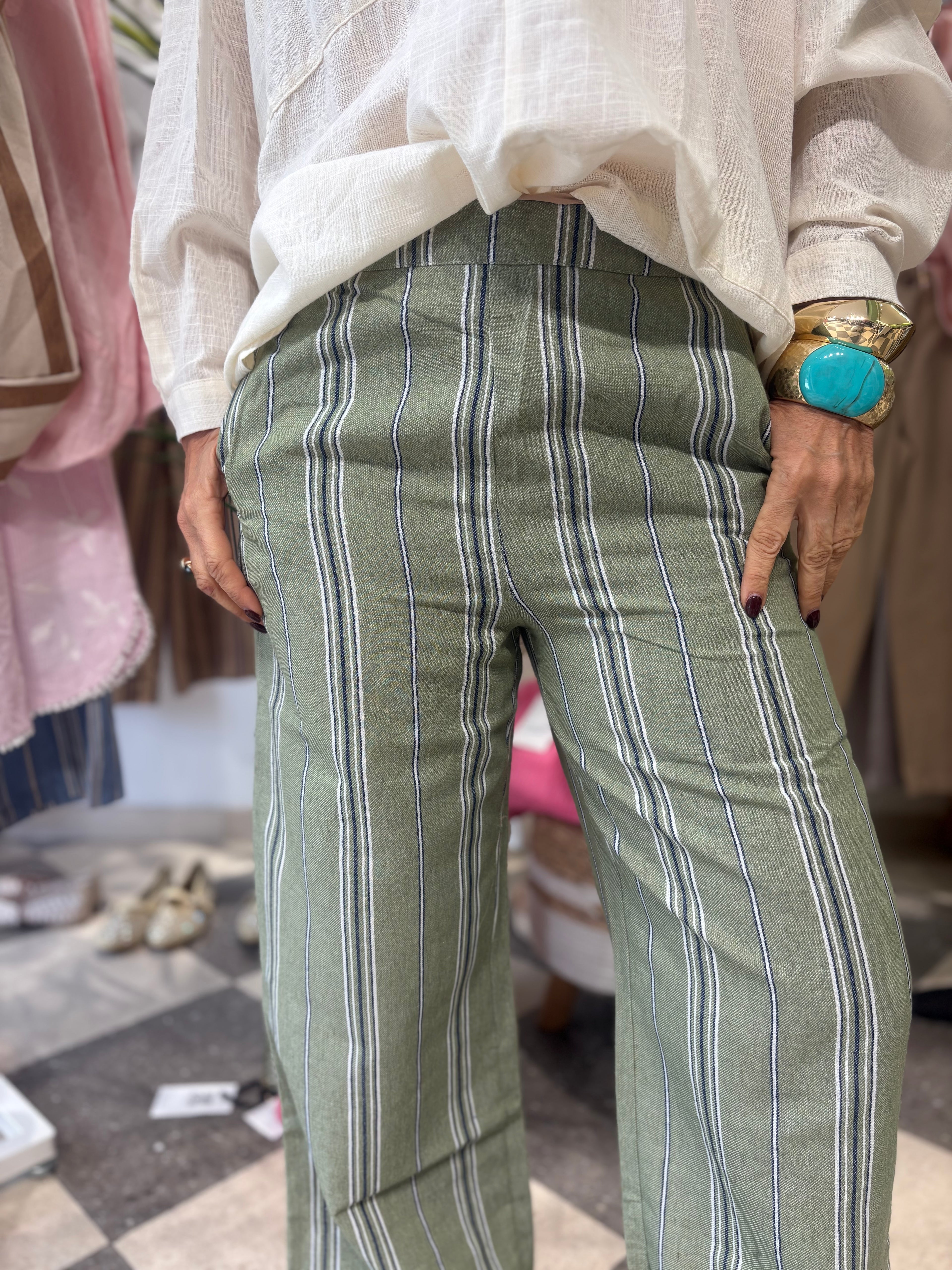 Pantalone gamba dritta righe verde salvia