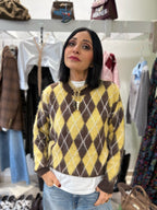 Maglione girocollo fluffy rombi giallo e marrone
