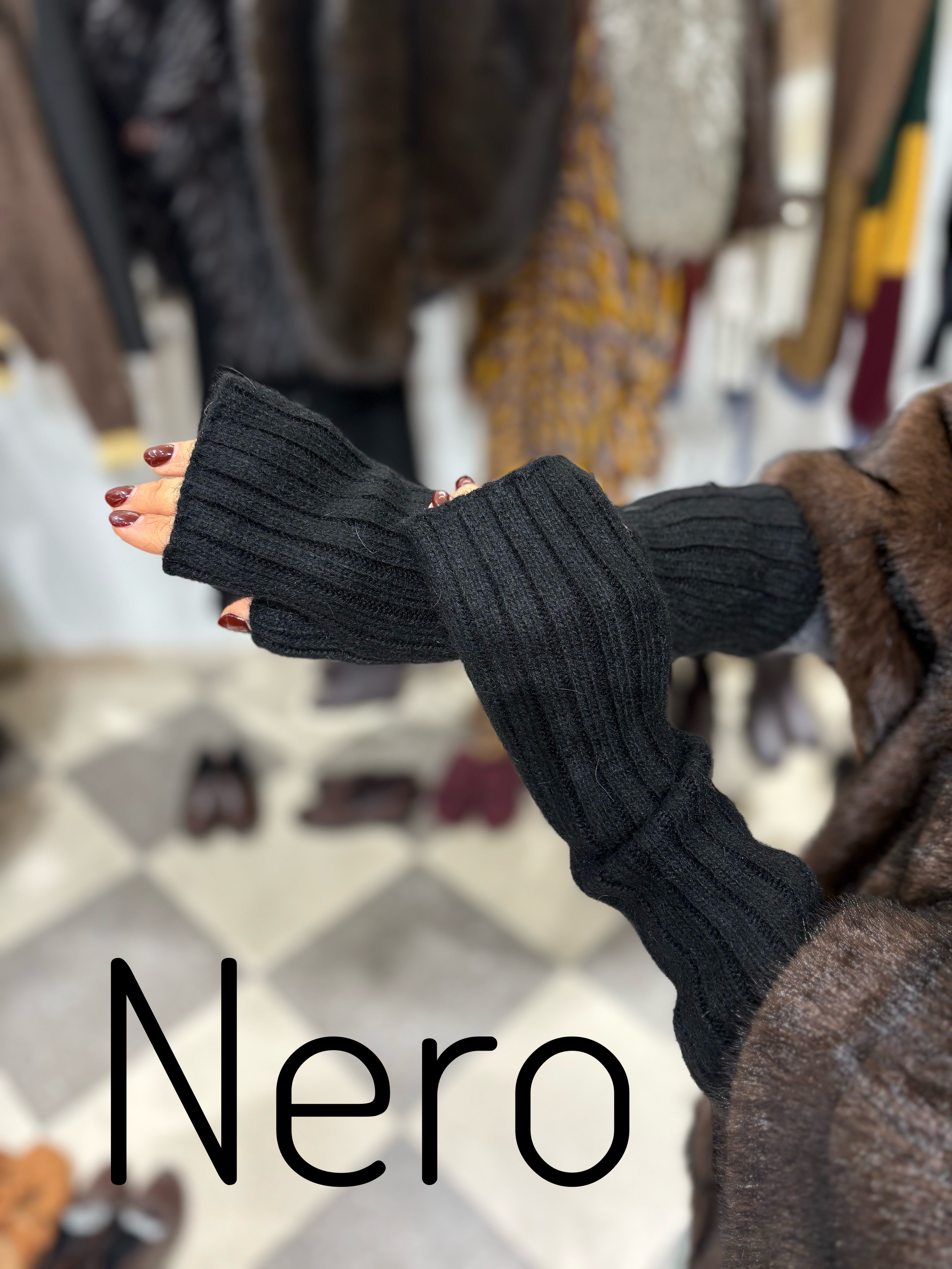 Manicotti in lana e viscosa