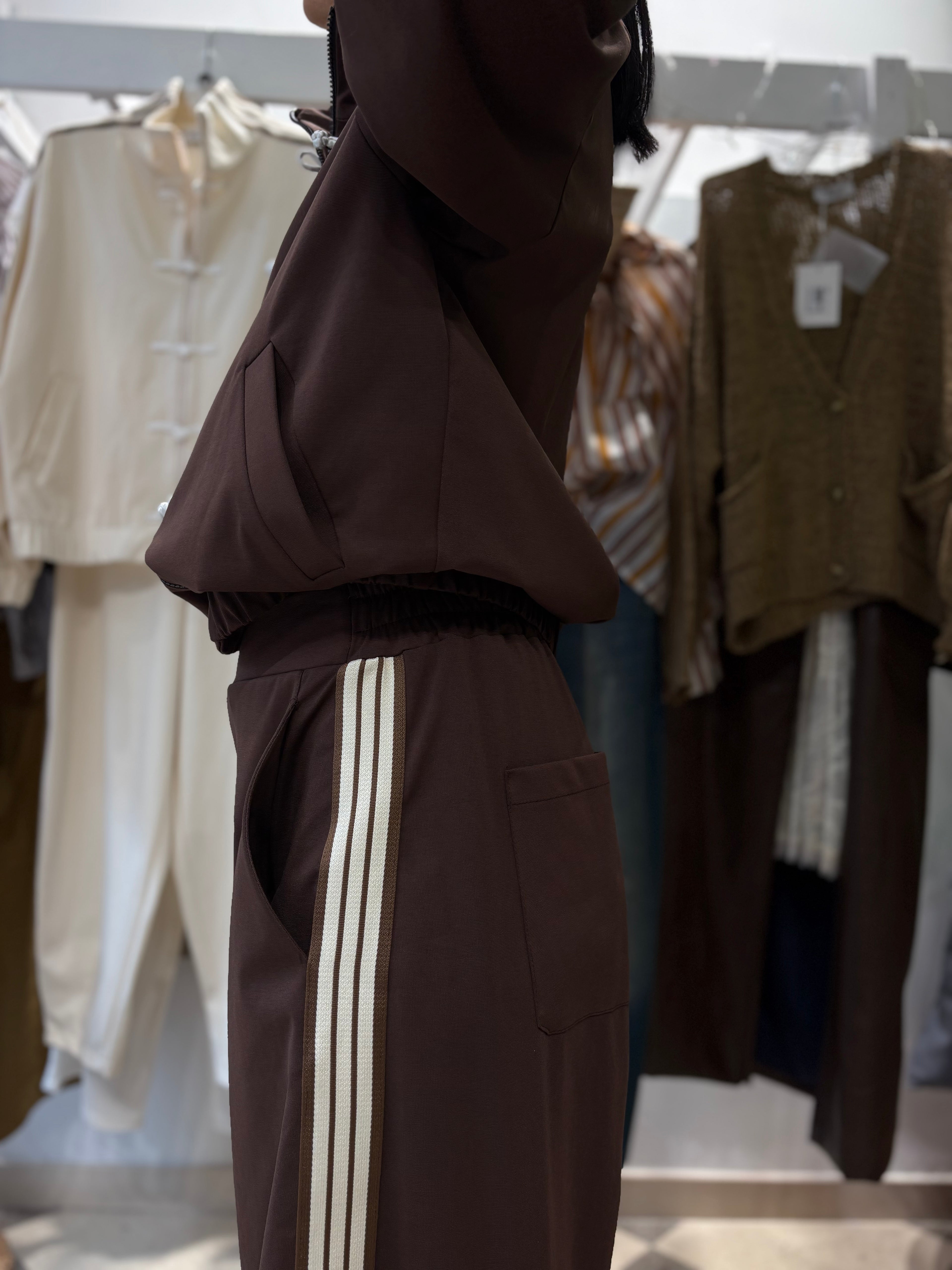 Motel | pantalone tuta barrel cioccolato