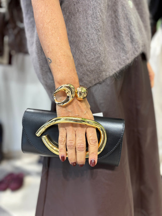 Clutch in ecopelle con dettaglio oro