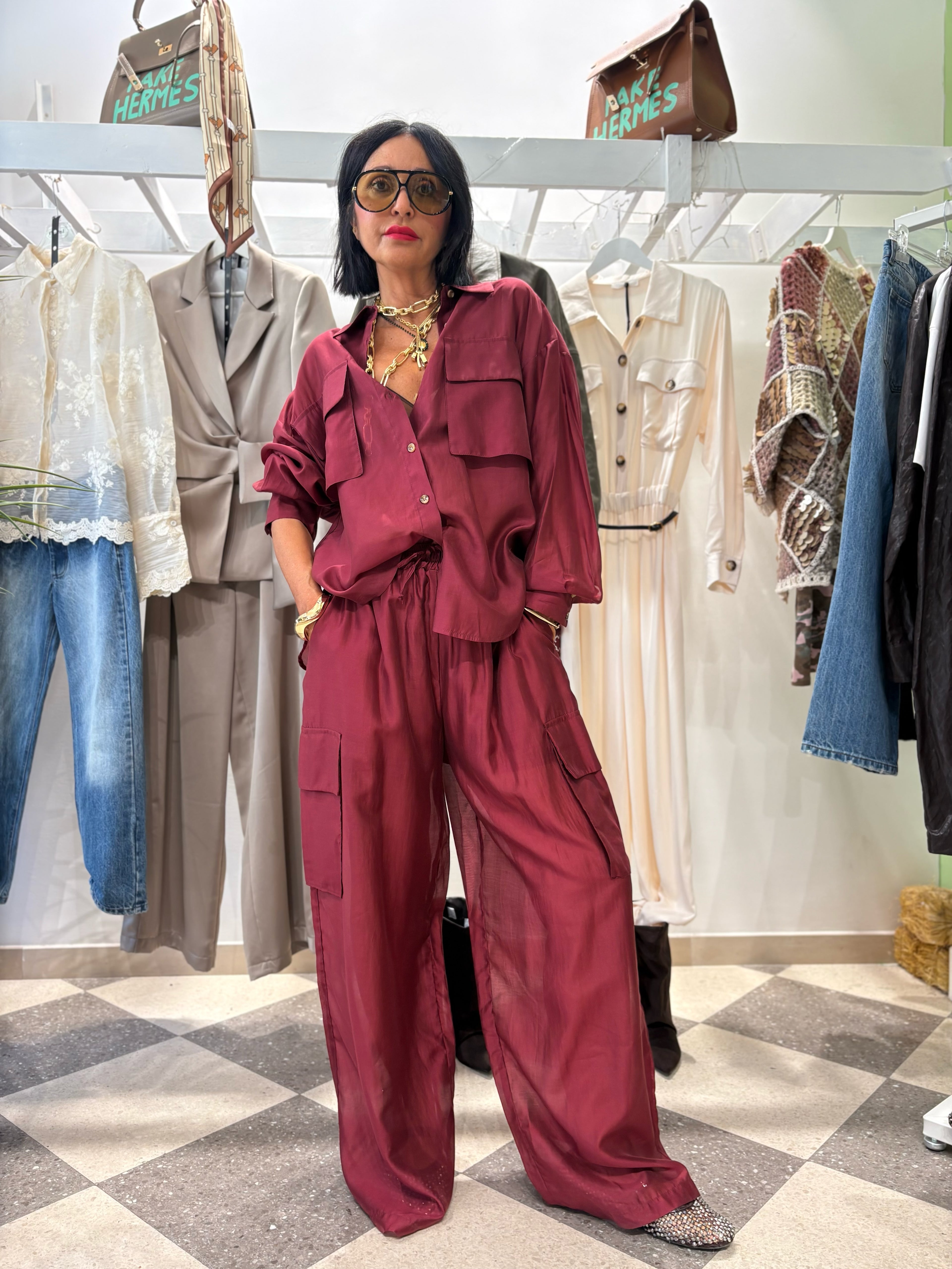 Pantalone cargo satin bordeaux