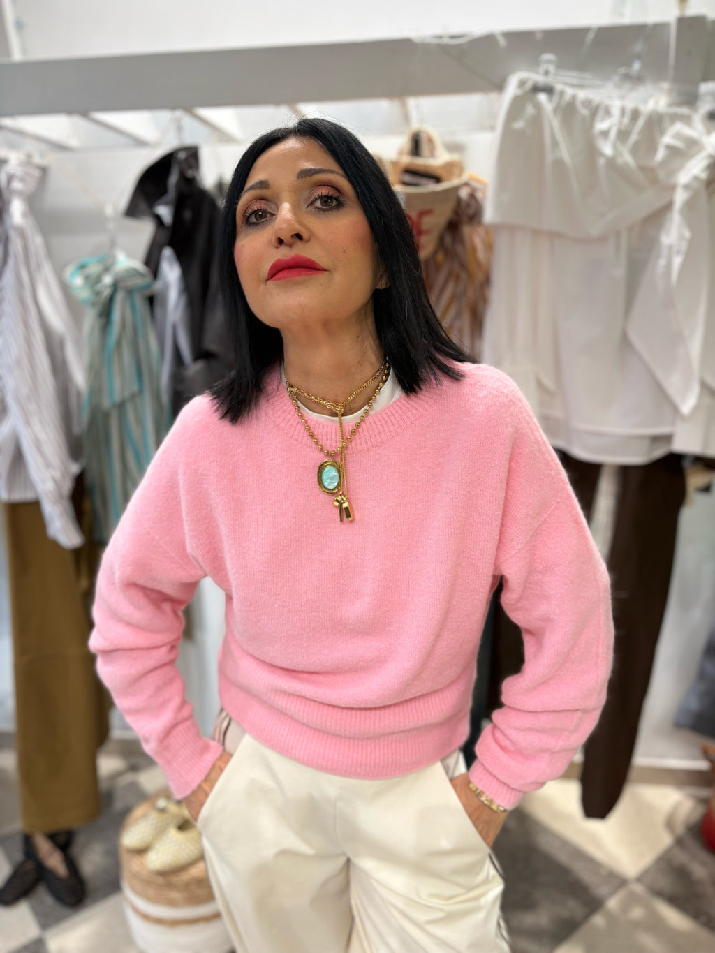 Maglioncino fluffy baby pink leggermente cropped