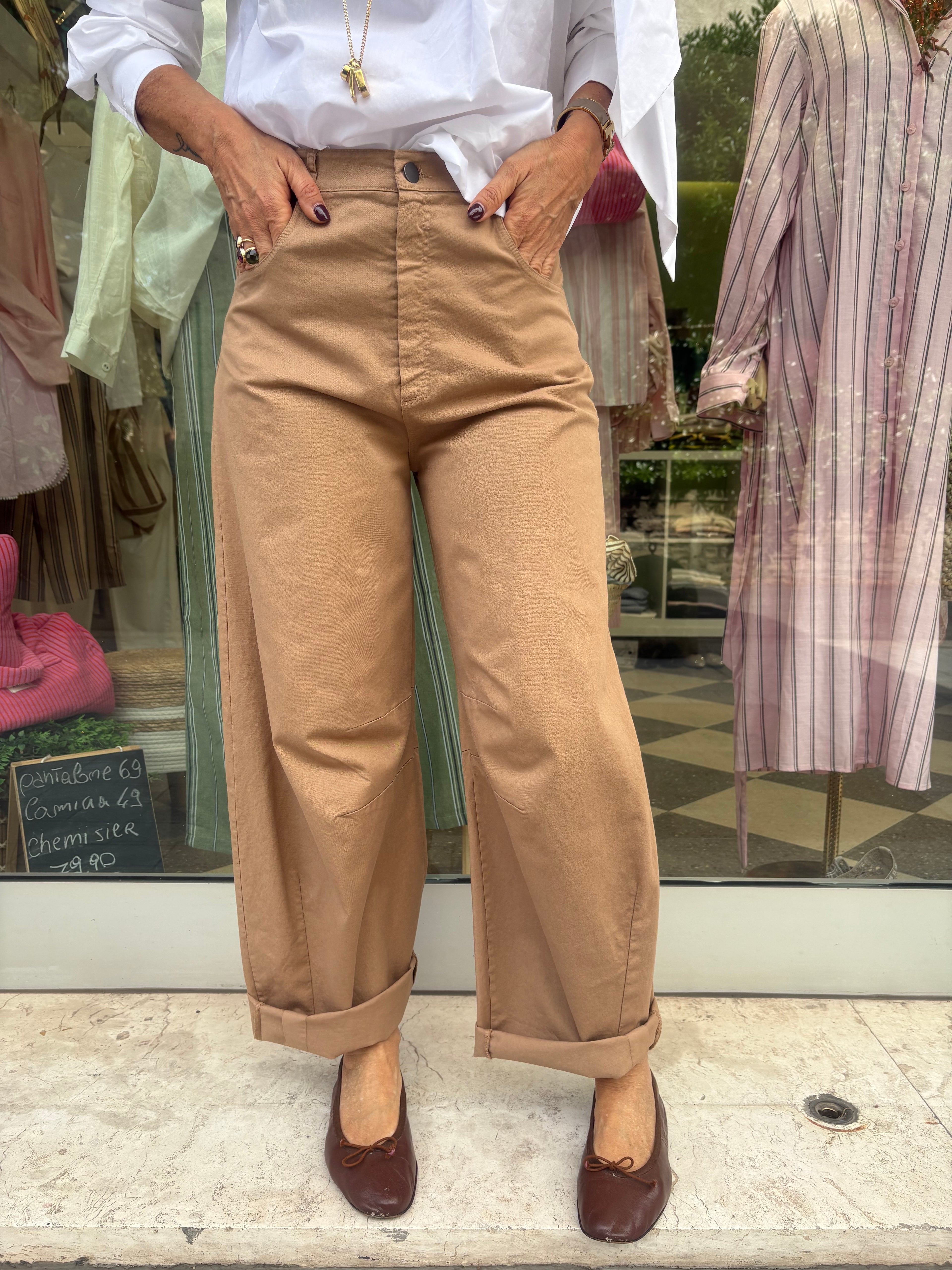 Pantalone barrel in cotone