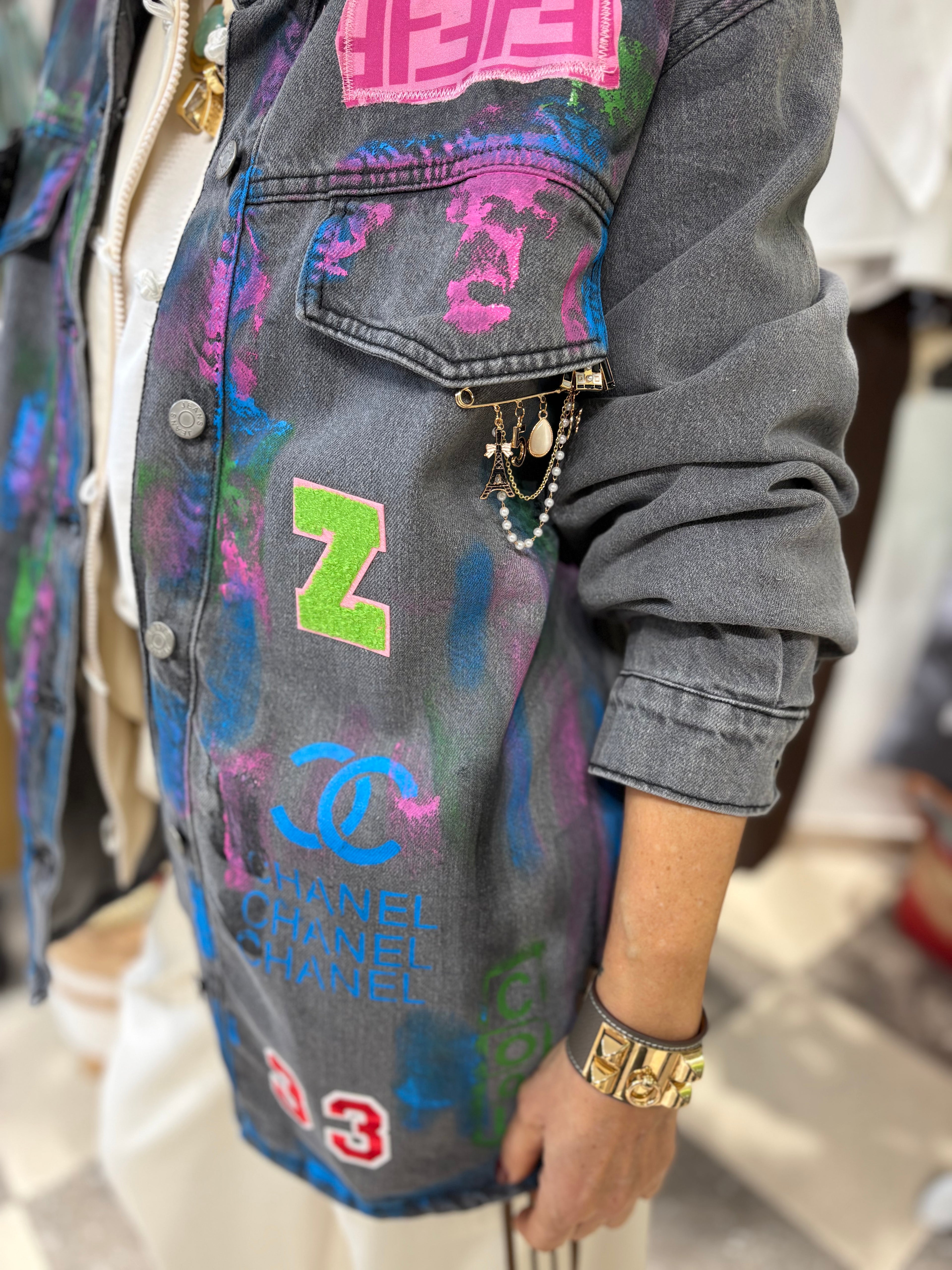 Giacca denim vintage grigia custom dipinta a mano - Come noi due