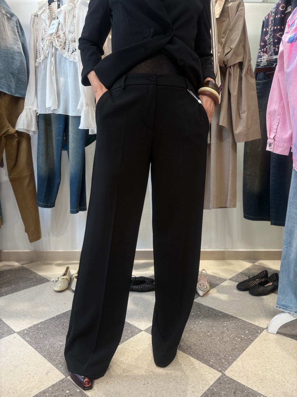 Pantalone palazzo con elastico in vita