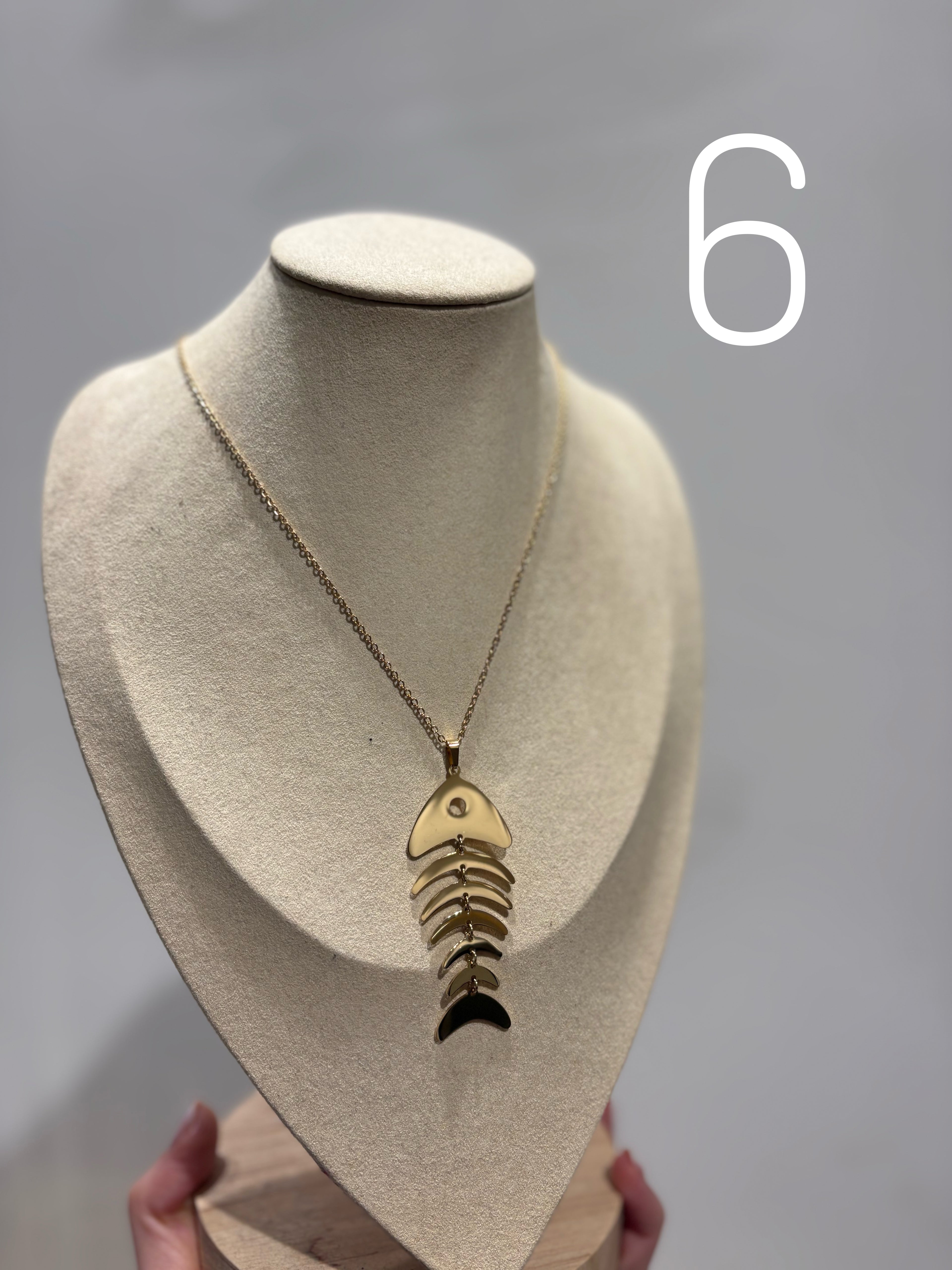 Collana con charm smaltato