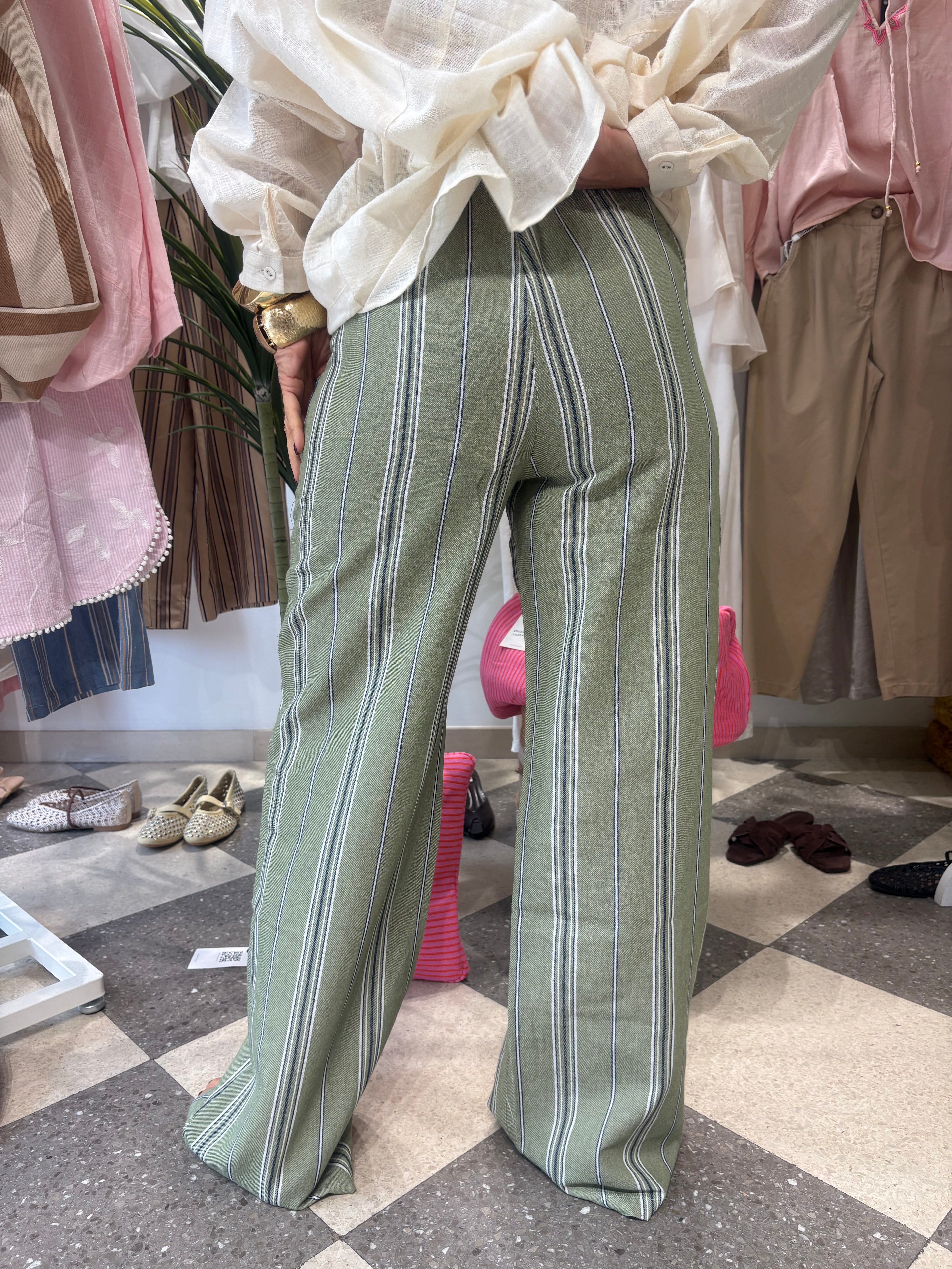 Pantalone gamba dritta righe verde salvia