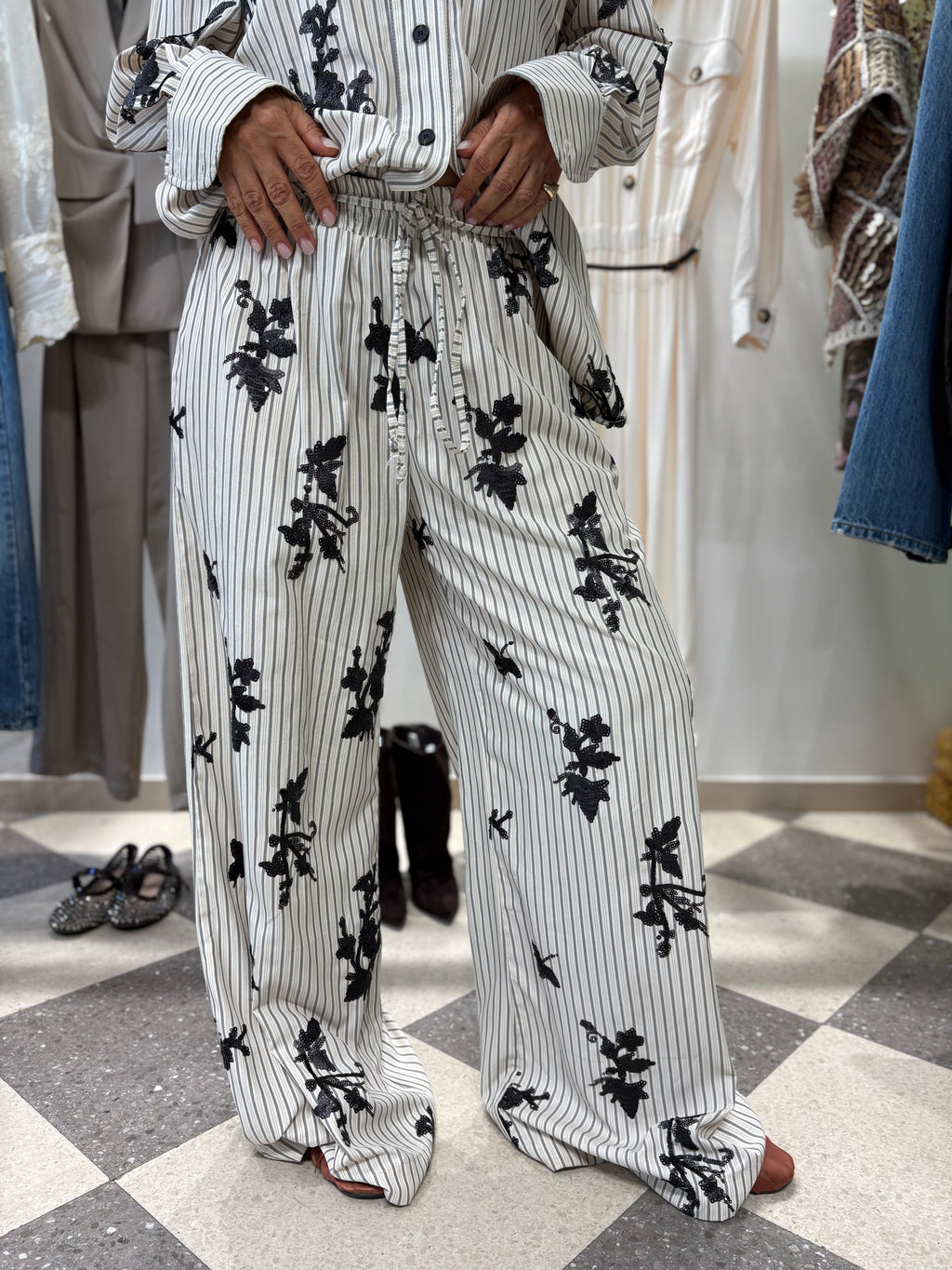 Pantalone palazzo ricamato