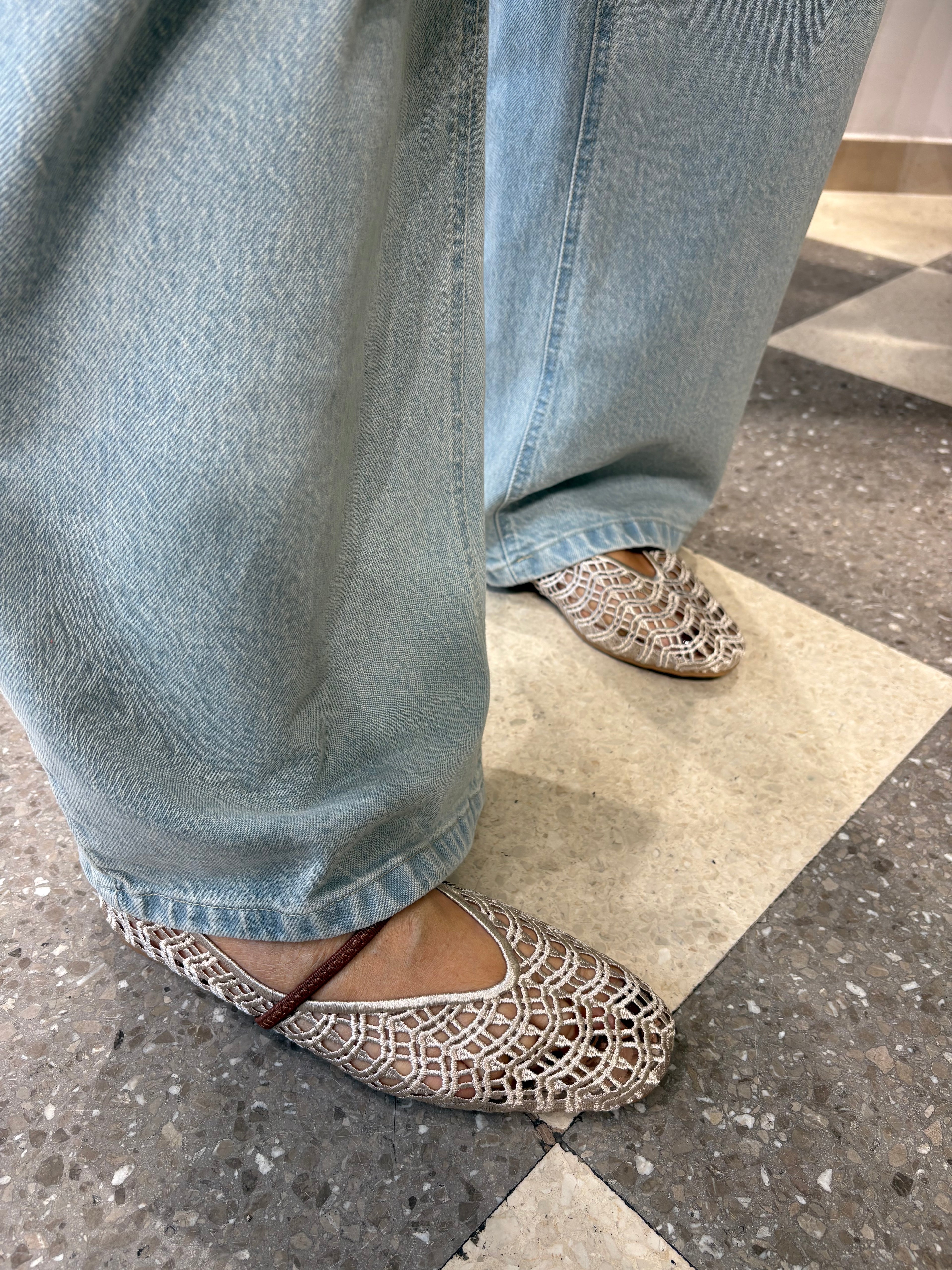 Ballerina Traforata in Pizzo Crochet Beige con Dettaglio Cuoio