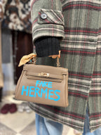 Mini borsa in ecopelle dipinta a mano – “Fake Hermès