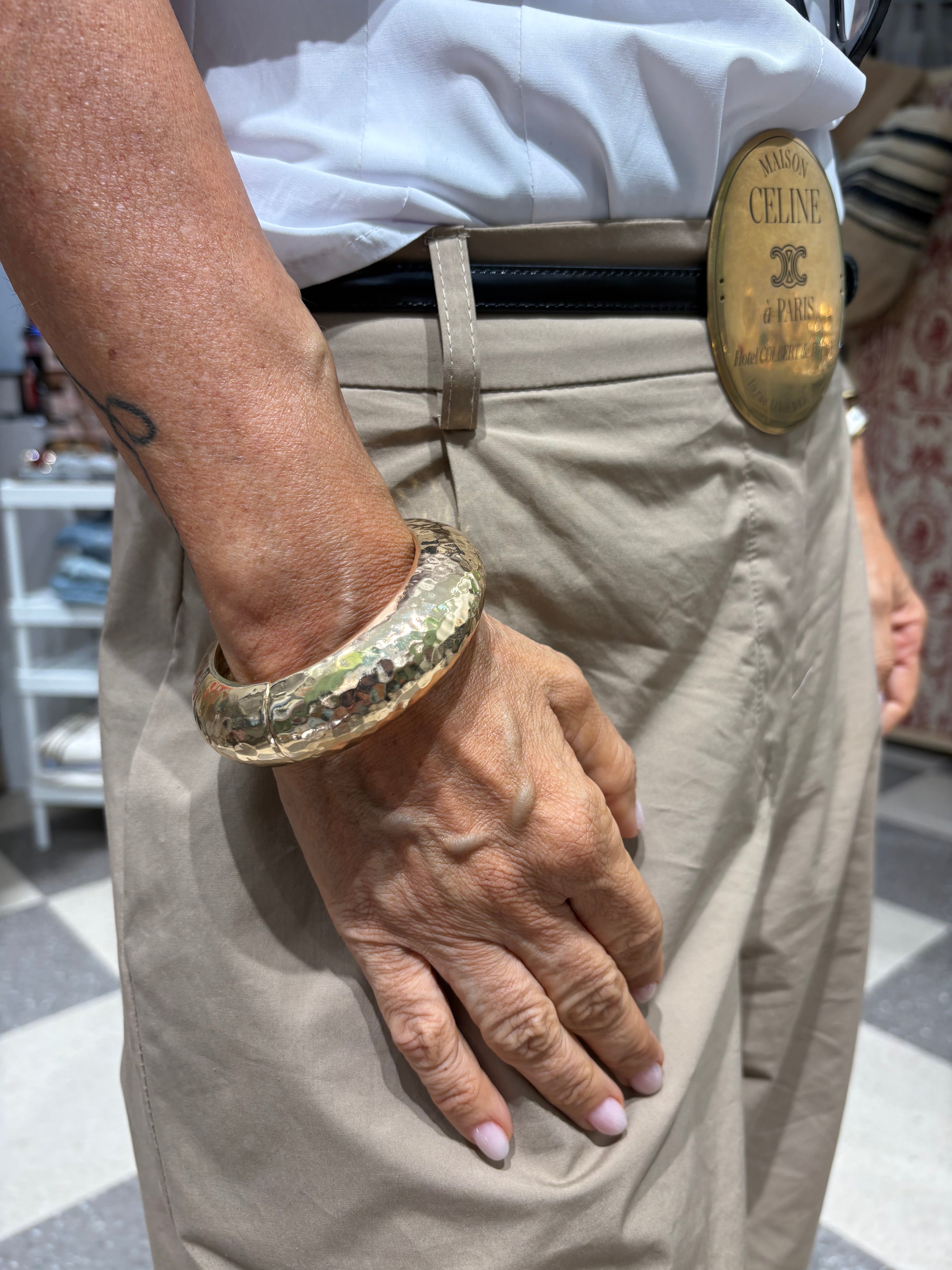 Bracciale rigido martellato