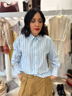 Camicia a righe con colletto classico