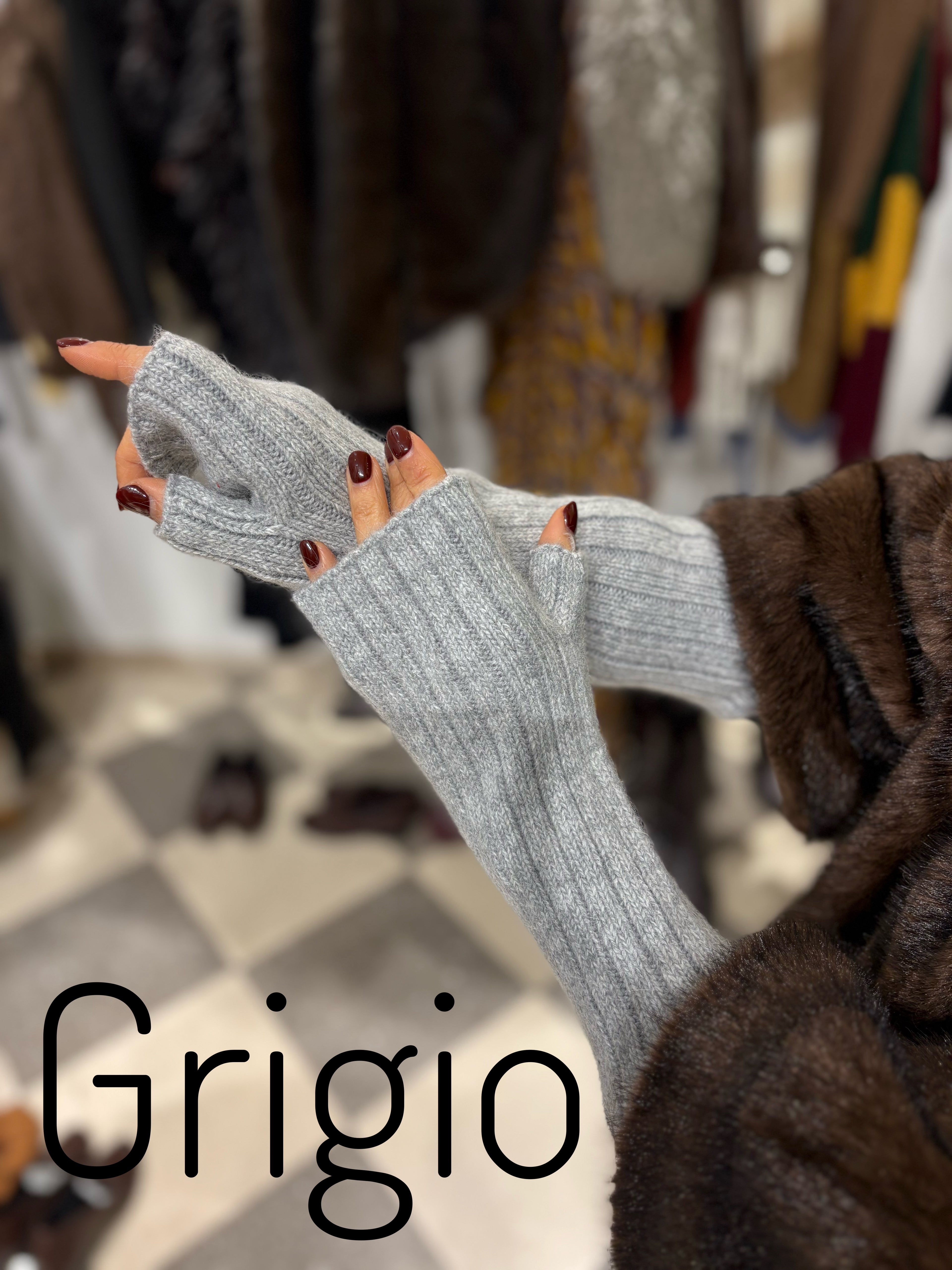 Manicotti in lana e viscosa