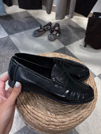 Mocassino nero effetto pelle