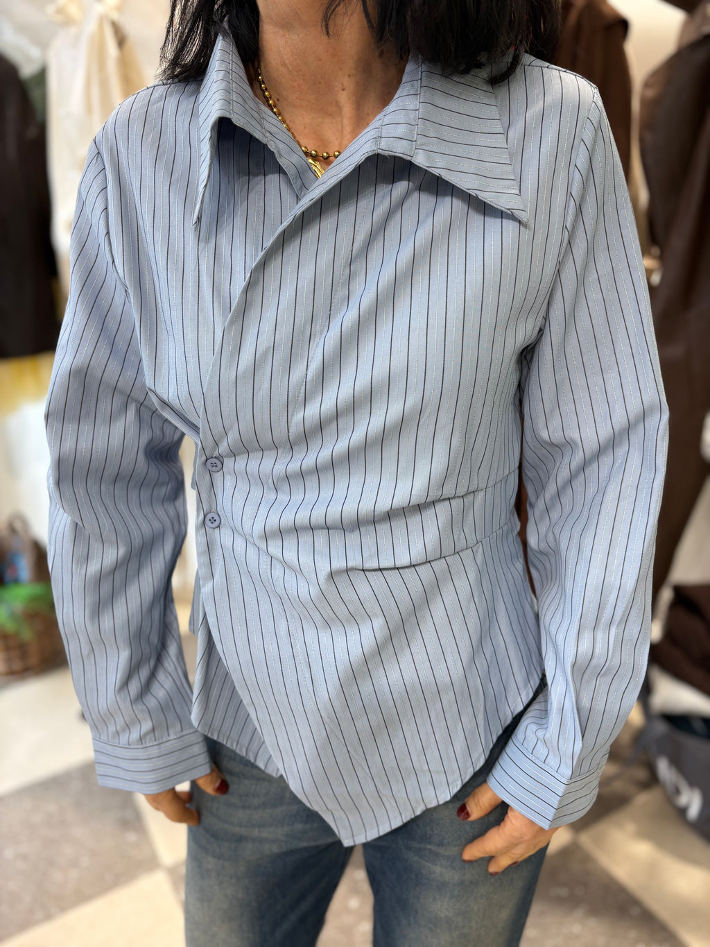 Camicia incrociata gessata azzurro polvere