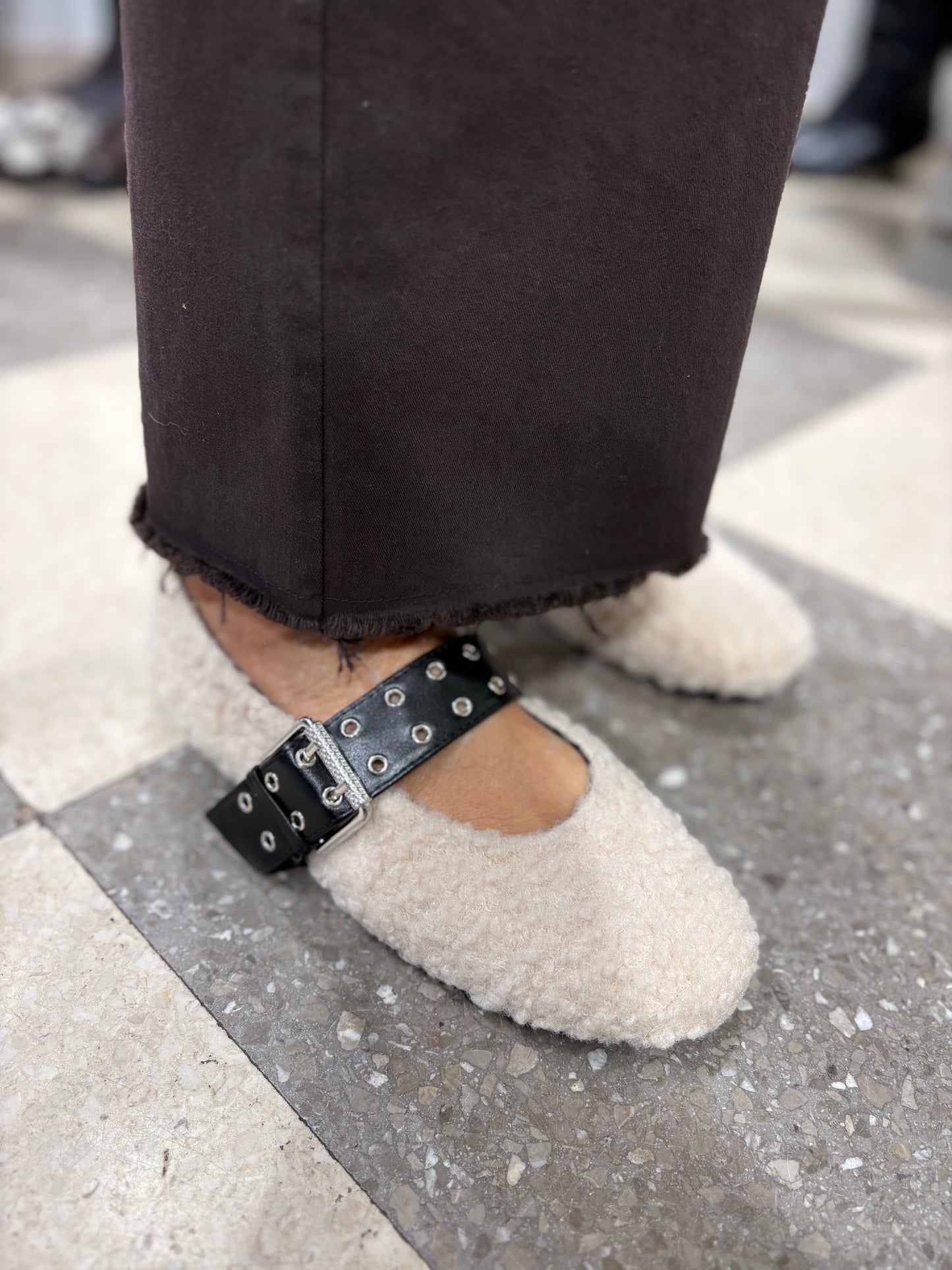 Ballerine fluffy con cinturino