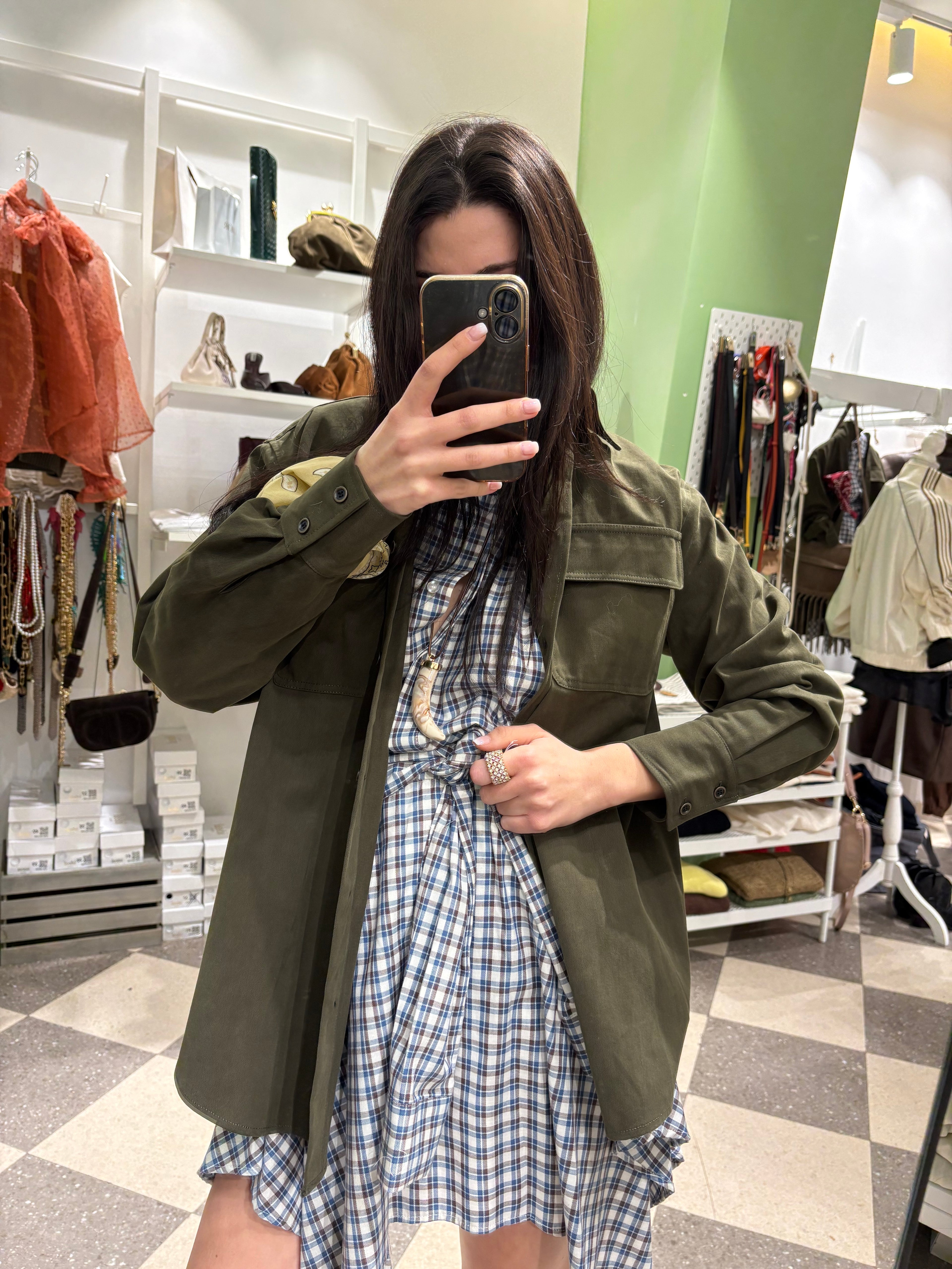 Coordinato camicia e gonna check con nodo