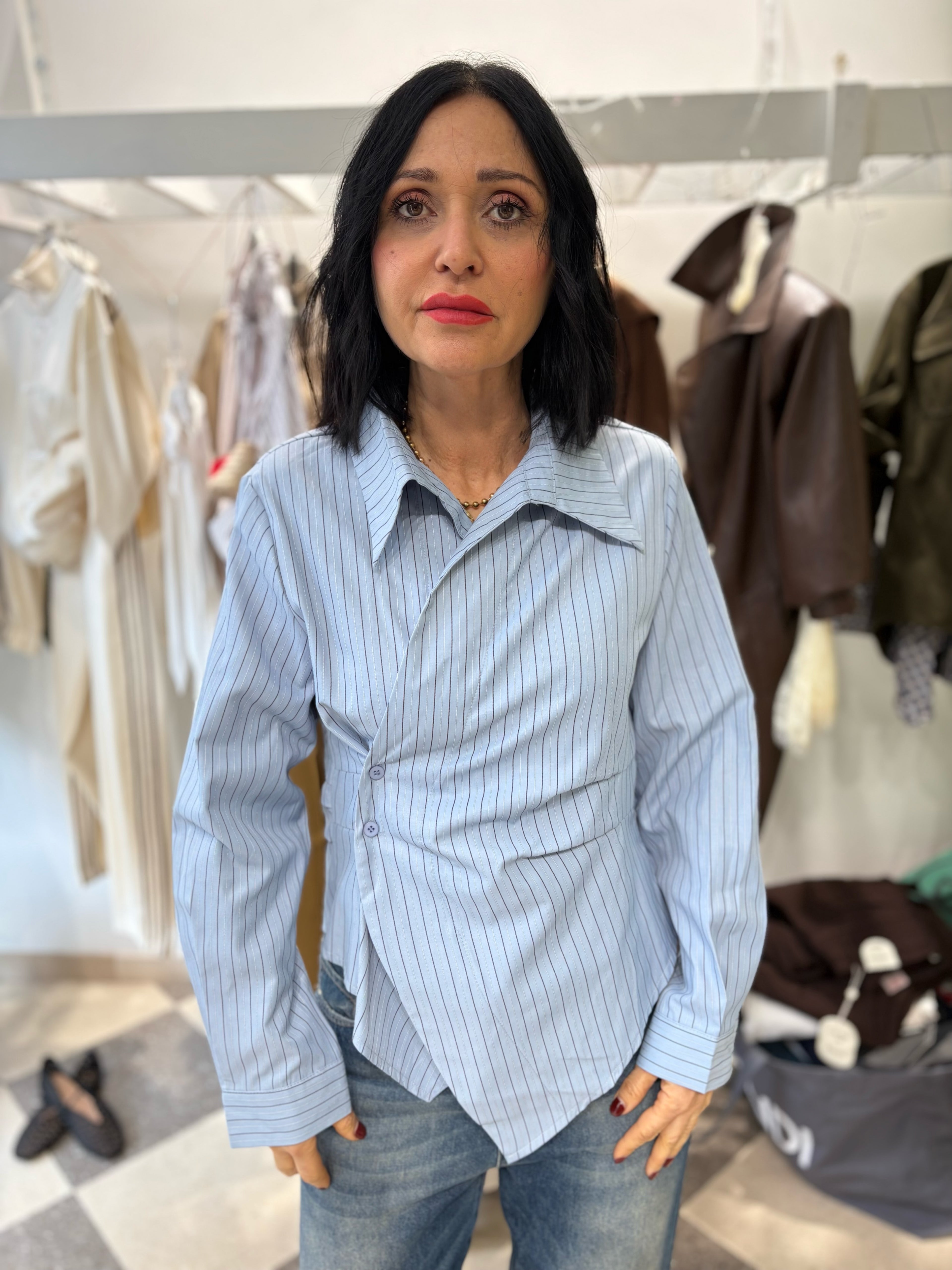 Camicia incrociata gessata azzurro polvere