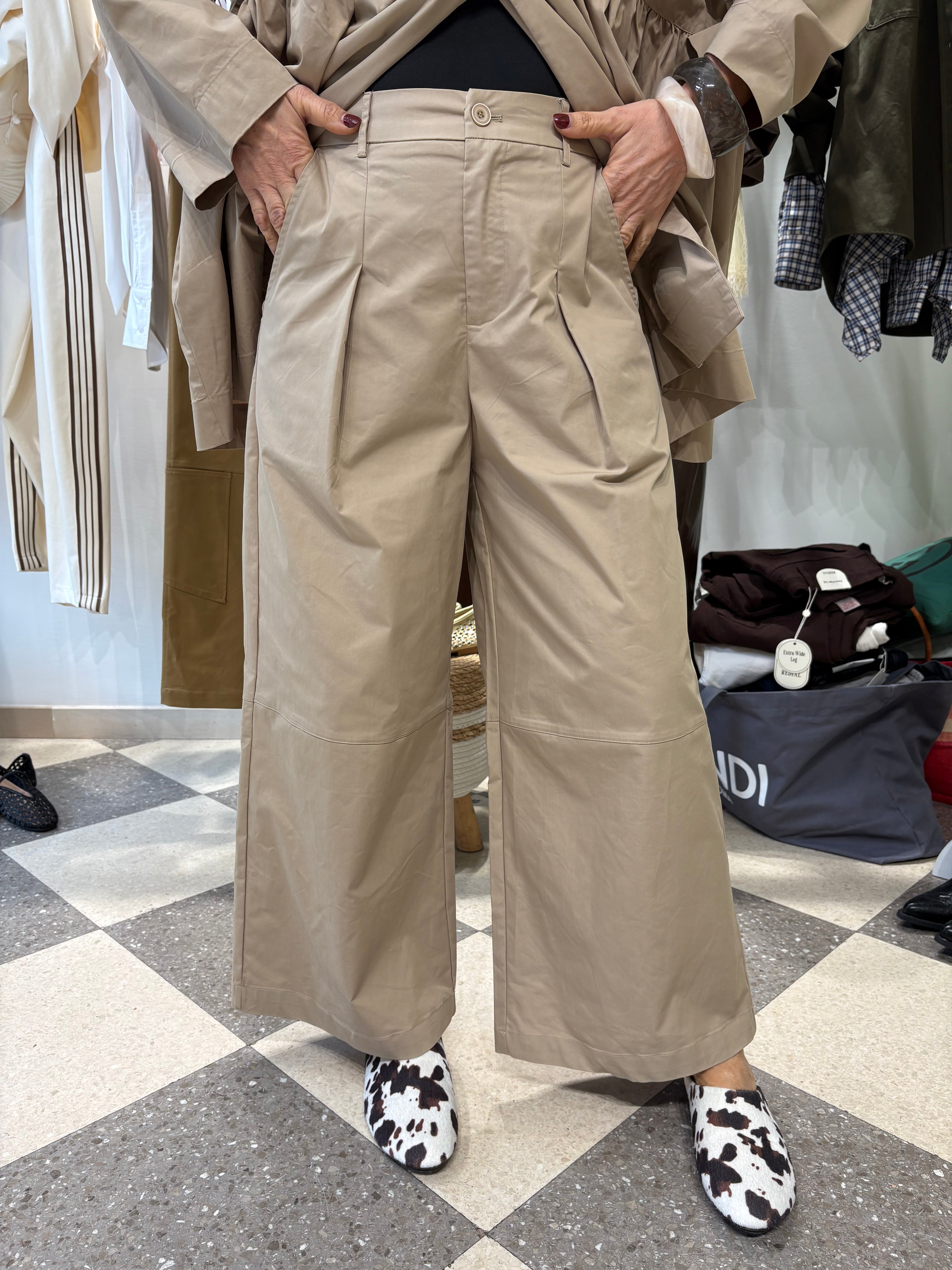 Coordinato Beige Doppiopetto con Pantalone cropped