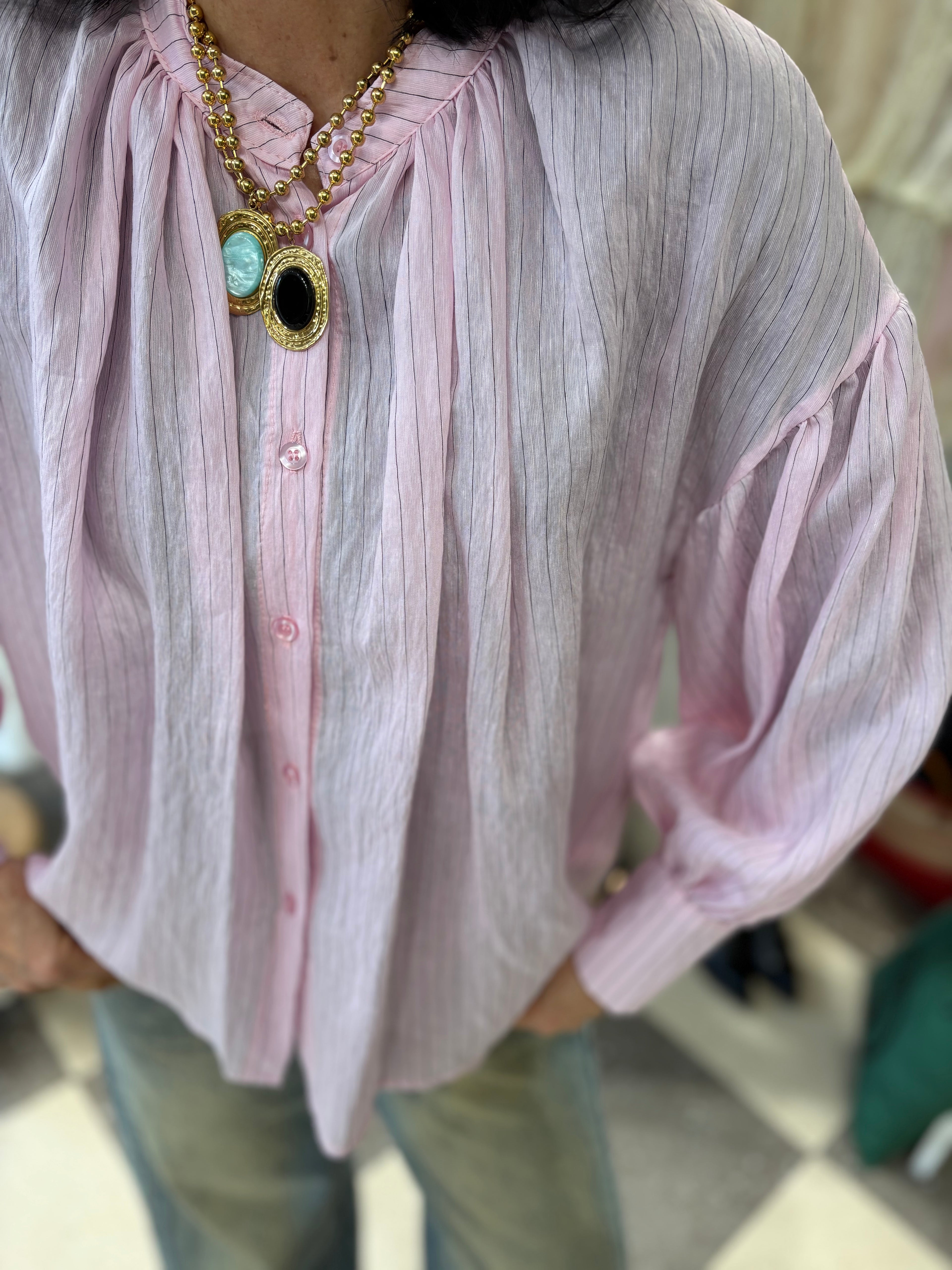 Camicia a righe fondo rosa