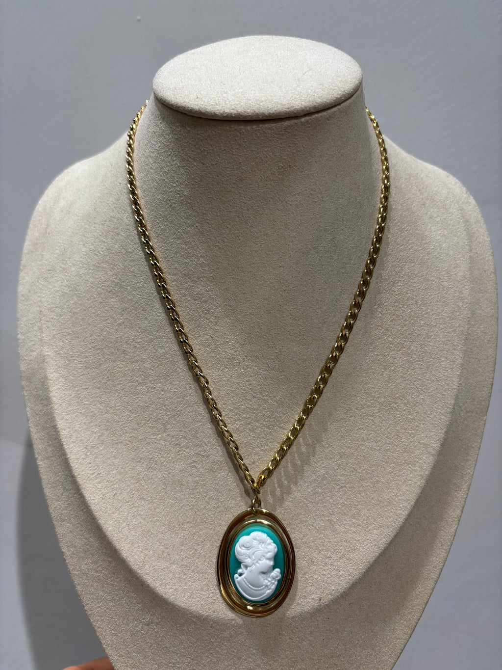 Collana con cameo - due varianti colore
