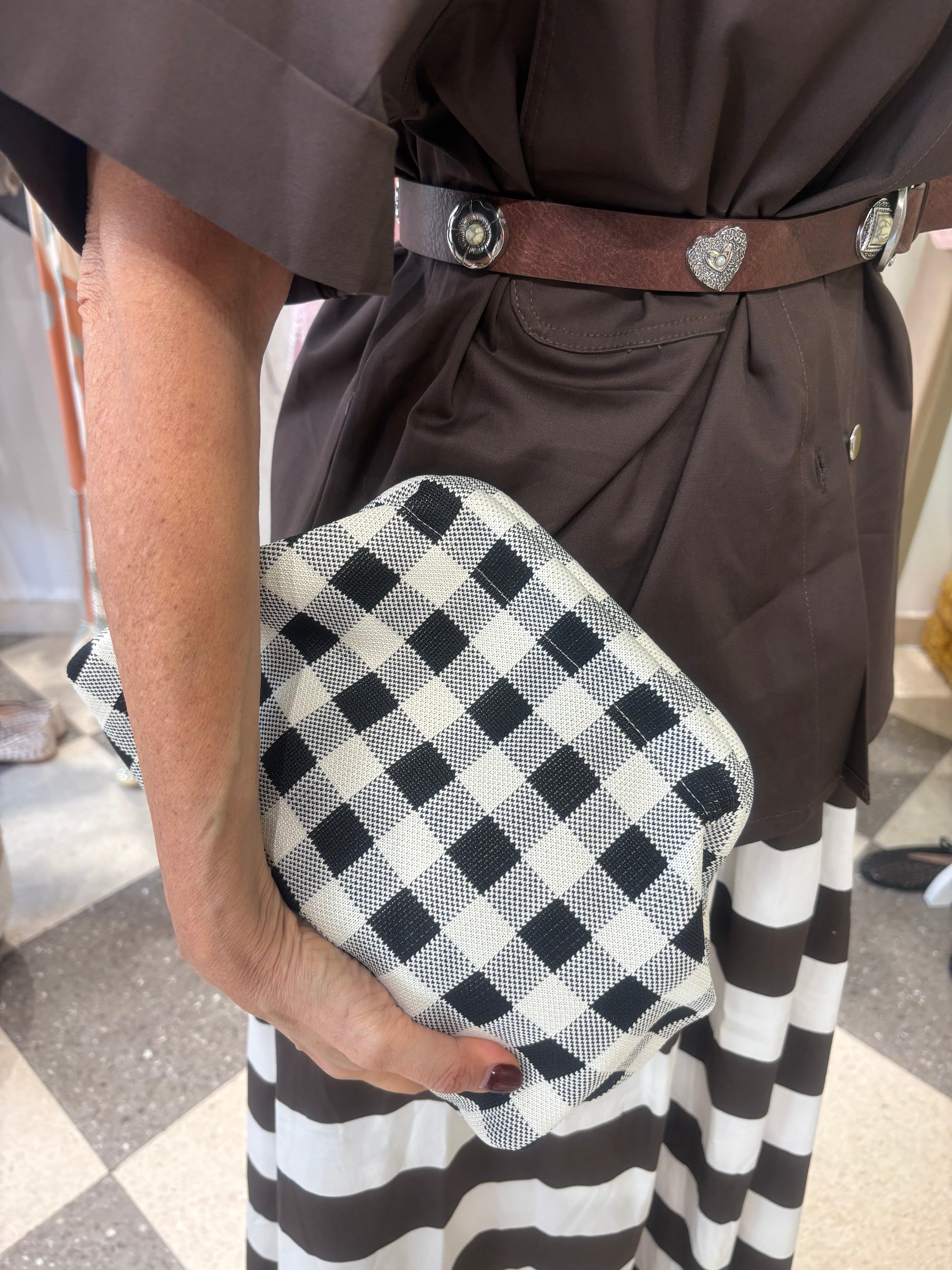 Pochette maxi check nero e bianco