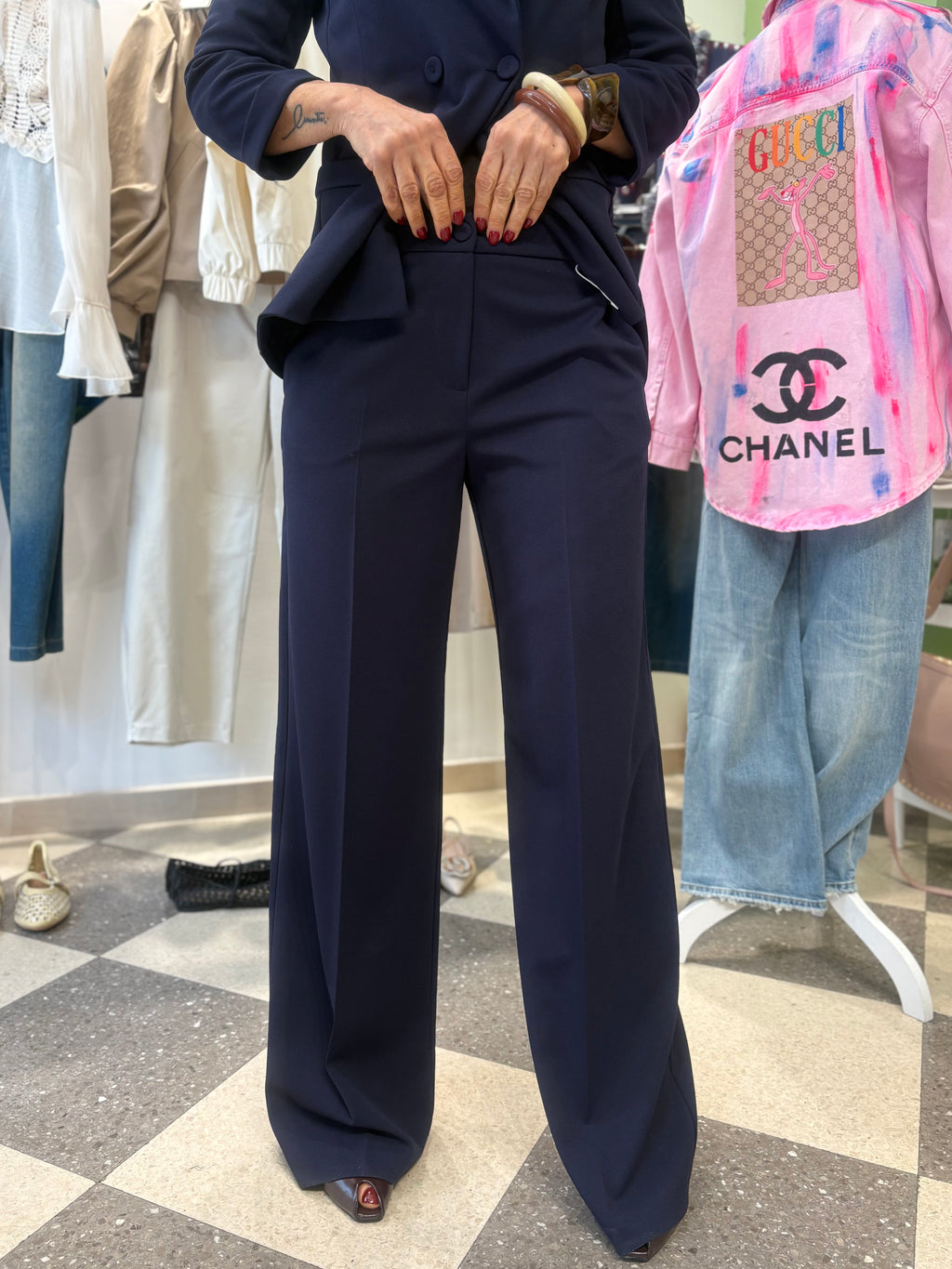 Pantalone palazzo con elastico in vita
