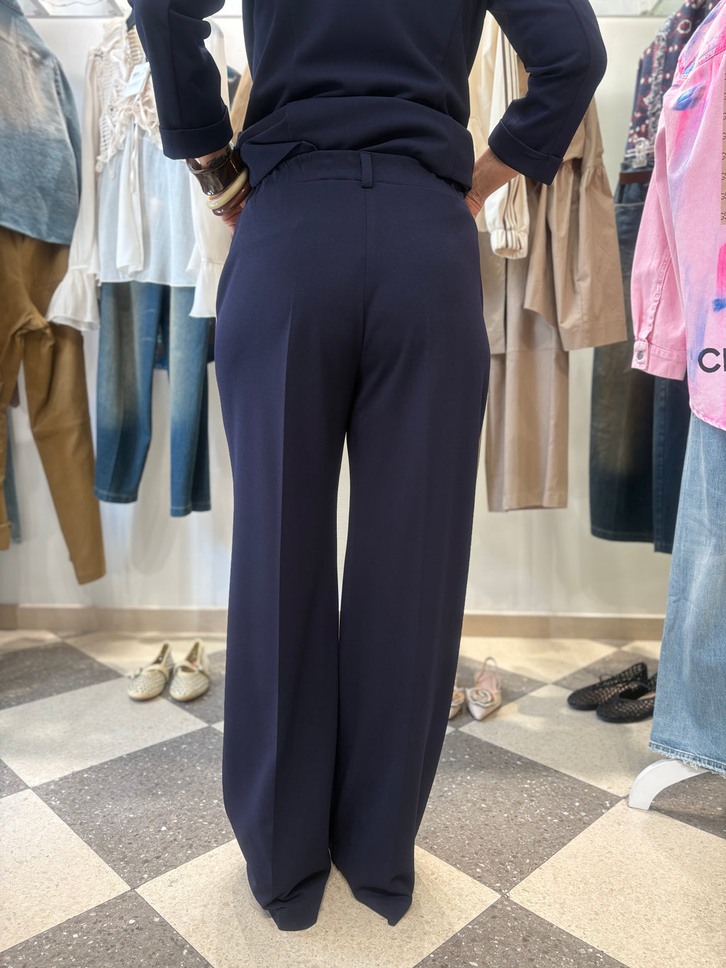 Pantalone palazzo con elastico in vita
