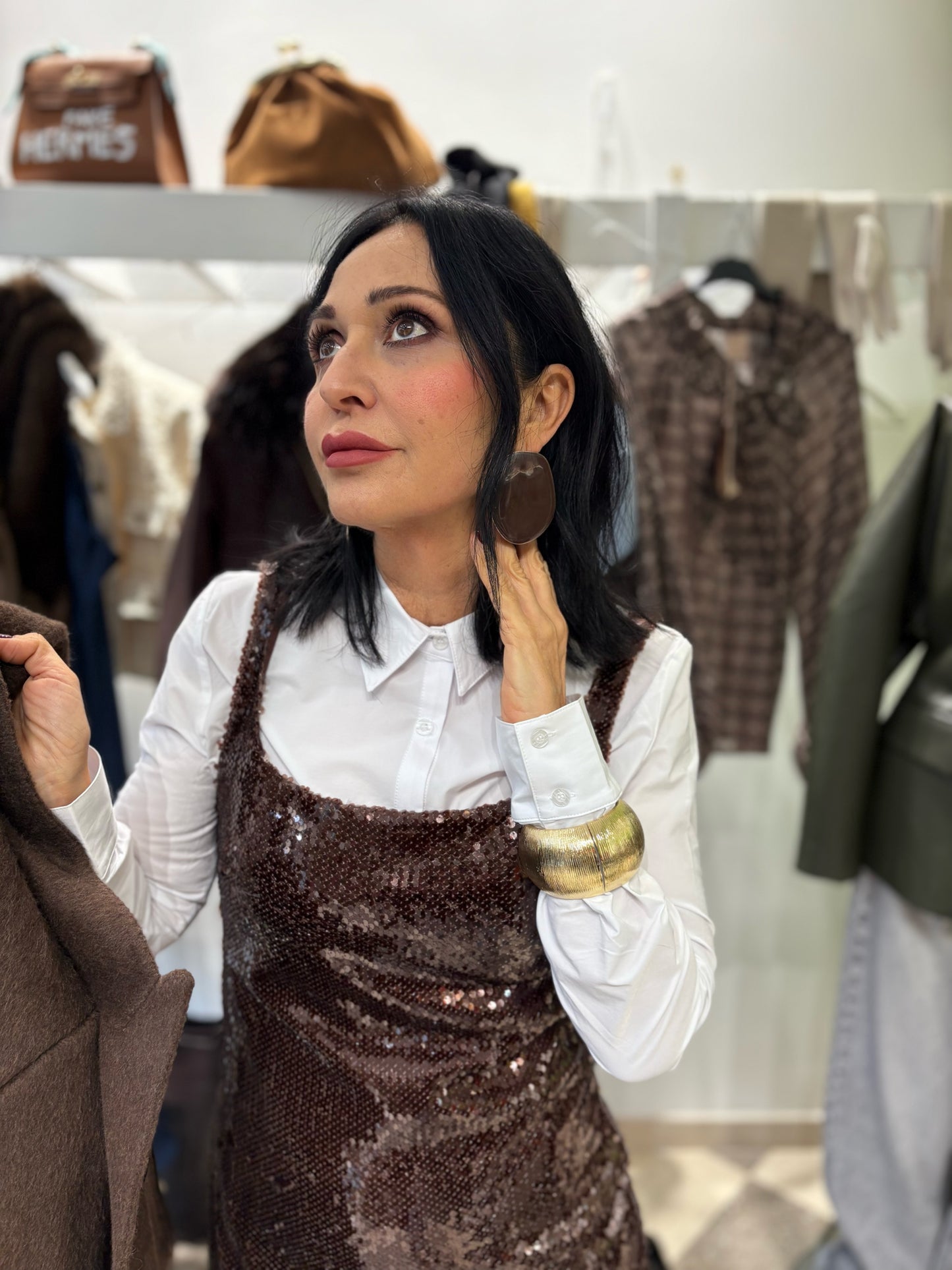 Abito longuette con paillettes marroni